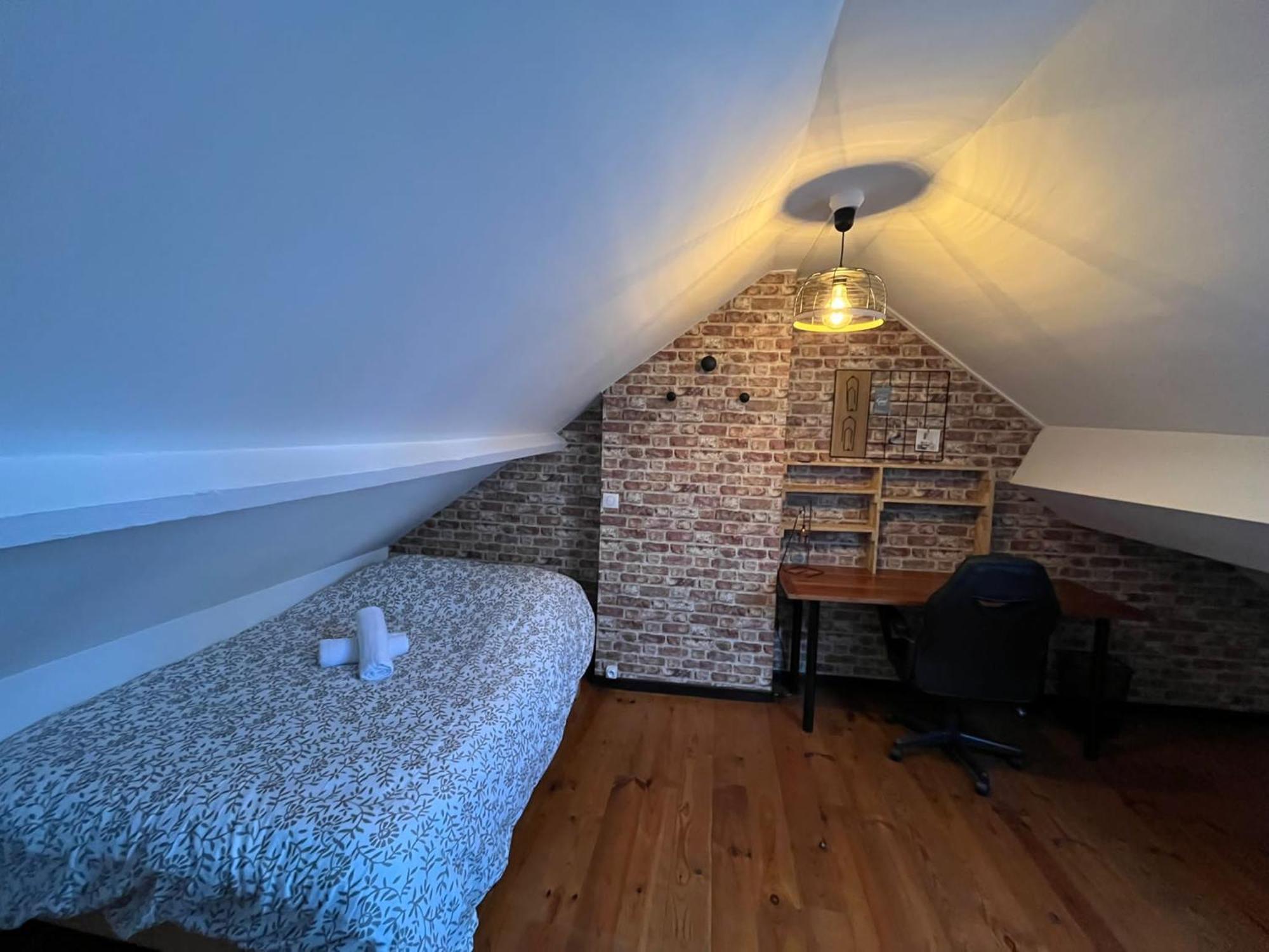 Gite Le Charme Citadin 55 M² Avec Exterieur Valenciennes Exterior photo